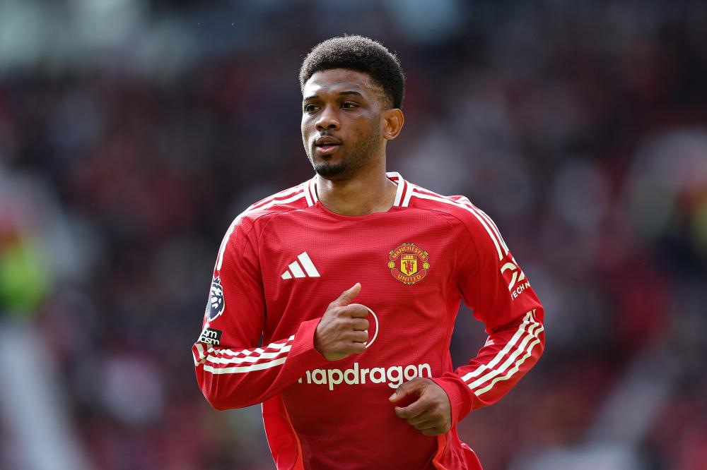 科莫vs卡利亚里：莫拉塔、尼科-帕斯首发，米纳、塞巴斯蒂亚诺-埃斯波西托出战