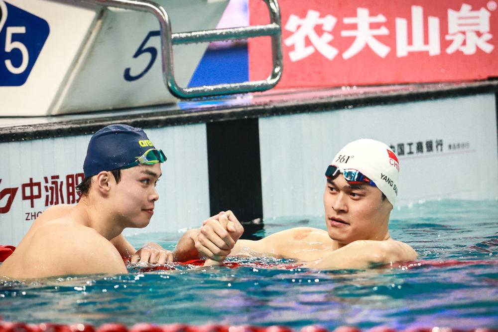 NBA常规赛战报：快船客场险胜雷霆